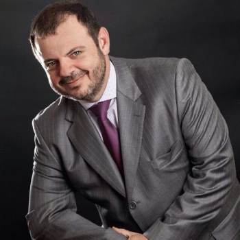 Dr. Clébio Garcia
