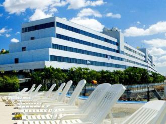 Marina Park Hotel